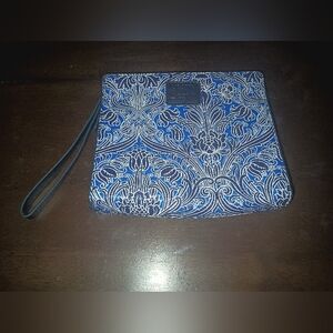 Liberty London x British Airways First Class Pouch – Blue Floral Wristlet